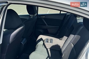 Седан Mazda 3 2012 в Киеве