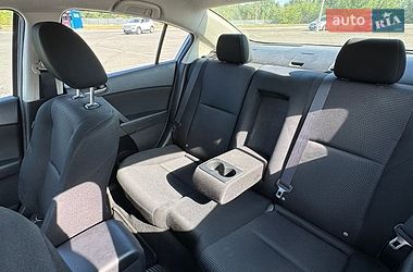 Седан Mazda 3 2012 в Киеве