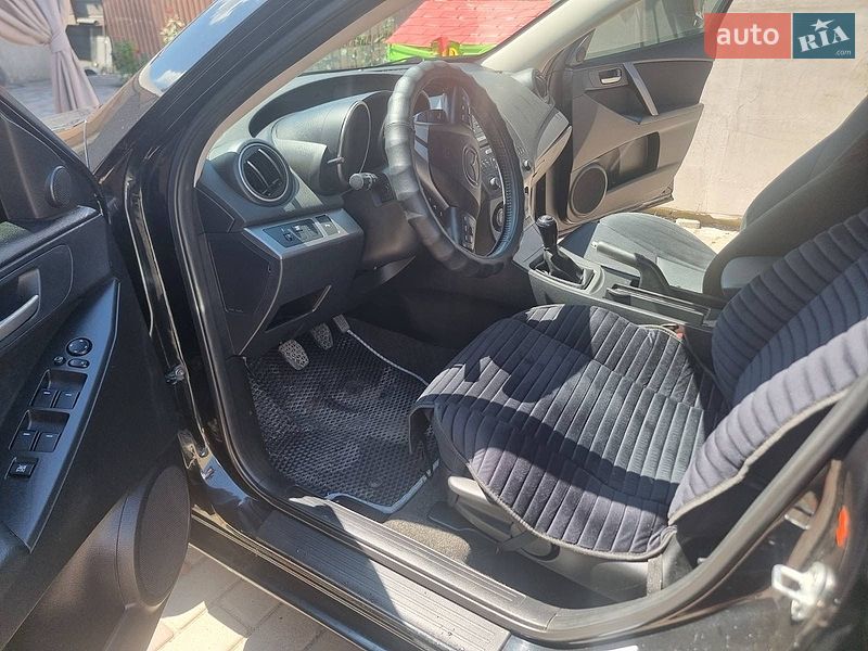 Седан Mazda 3 2009 в Одесі