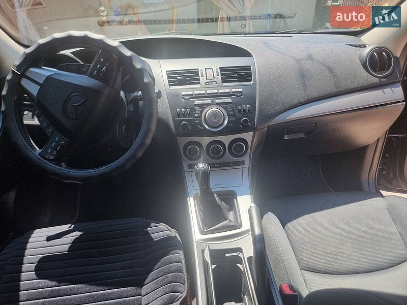 Седан Mazda 3 2009 в Одесі