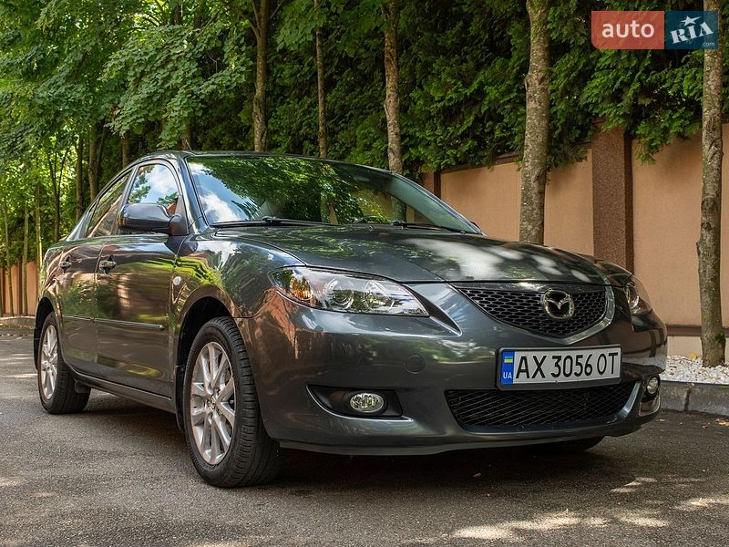 Седан Mazda 3 2009 в Обухове