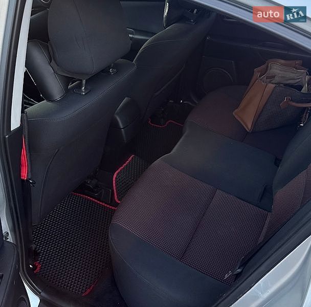 Седан Mazda 3 2006 в Одессе