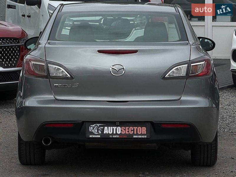 Седан Mazda 3 2010 в Харкові