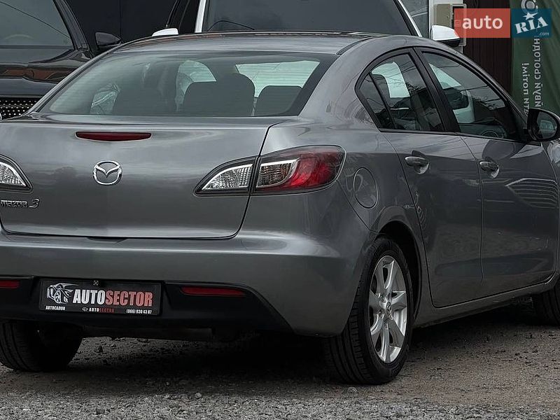 Седан Mazda 3 2010 в Харкові