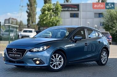 Хэтчбек Mazda 3 2016 в Николаеве