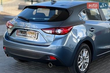 Хэтчбек Mazda 3 2016 в Николаеве
