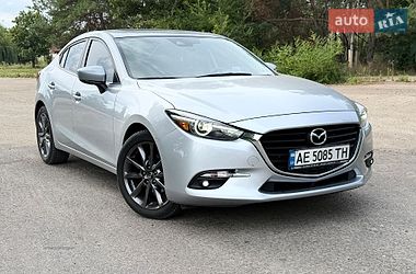 Седан Mazda 3 2018 в Дніпрі