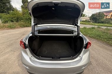Седан Mazda 3 2018 в Дніпрі