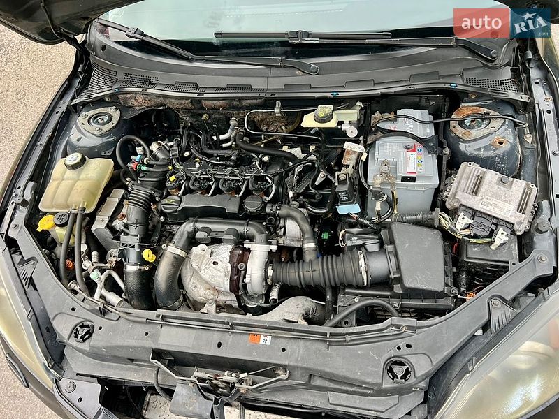 Хетчбек Mazda 3 2004 в Львові фото 30 Хетчбек Mazda 3 2004 в Львові