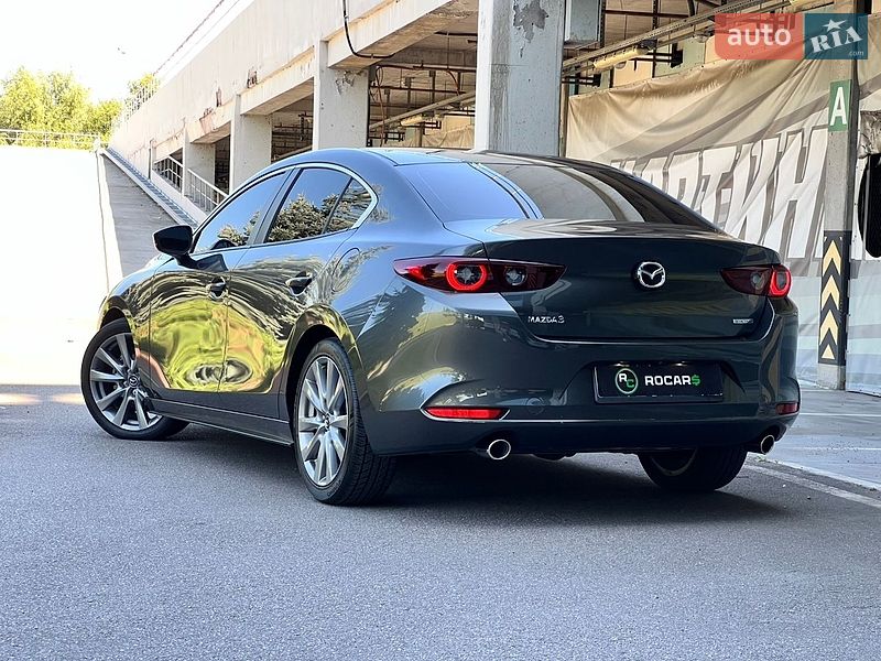 Седан Mazda 3 2022 в Киеве