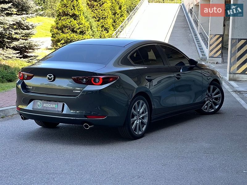 Седан Mazda 3 2022 в Киеве