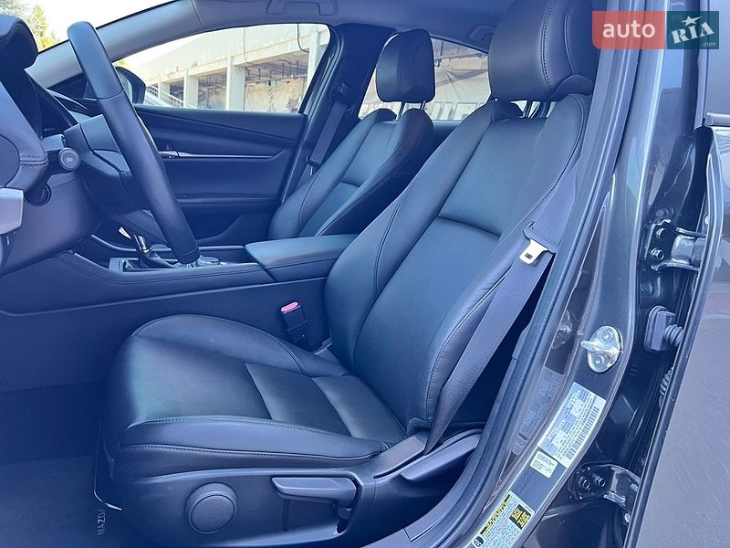 Седан Mazda 3 2022 в Киеве