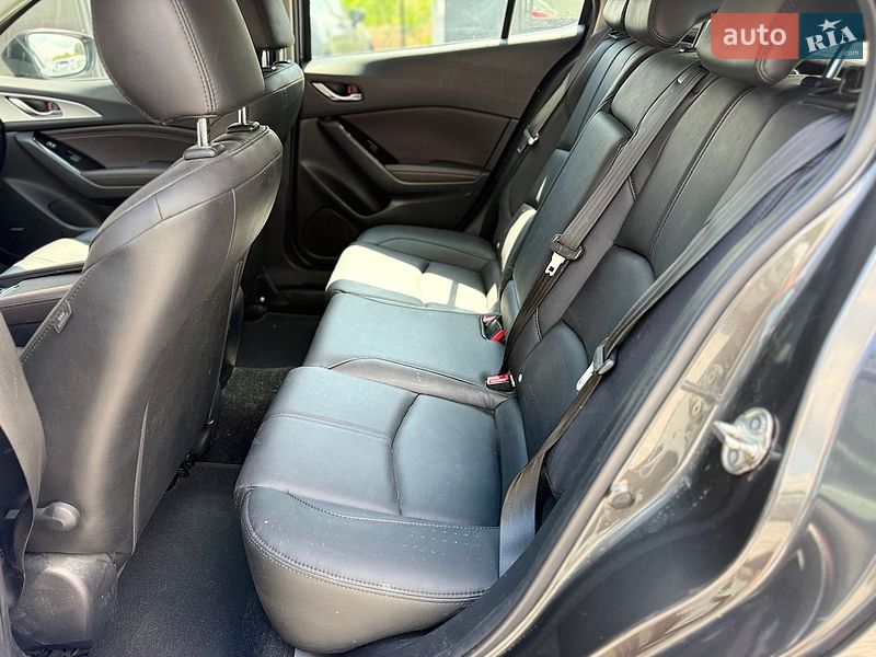 Хетчбек Mazda 3 2018 в Львові фото 15 Хетчбек Mazda 3 2018 в Львові
