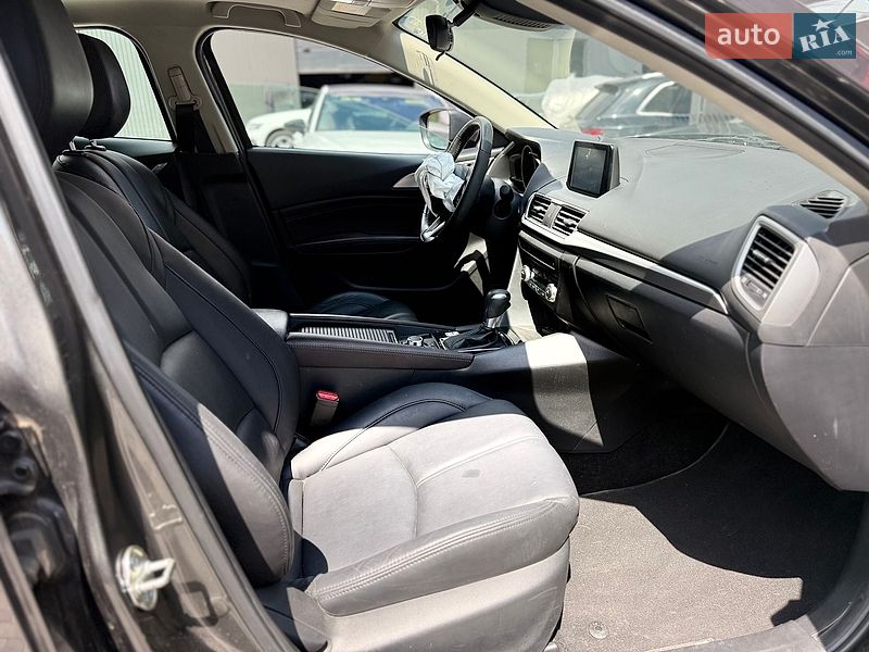 Хетчбек Mazda 3 2018 в Львові фото 25 Хетчбек Mazda 3 2018 в Львові