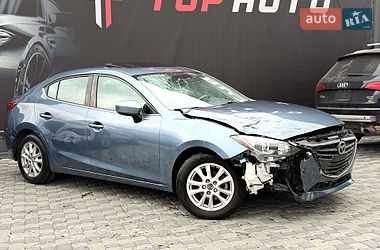 Седан Mazda 3 2015 в Львові