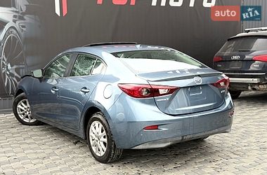 Седан Mazda 3 2015 в Львові