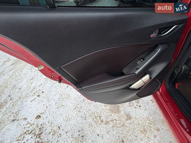 Седан Mazda 3 2018 в Харкові