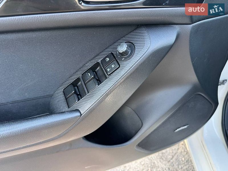 Седан Mazda 3 2013 в Днепре