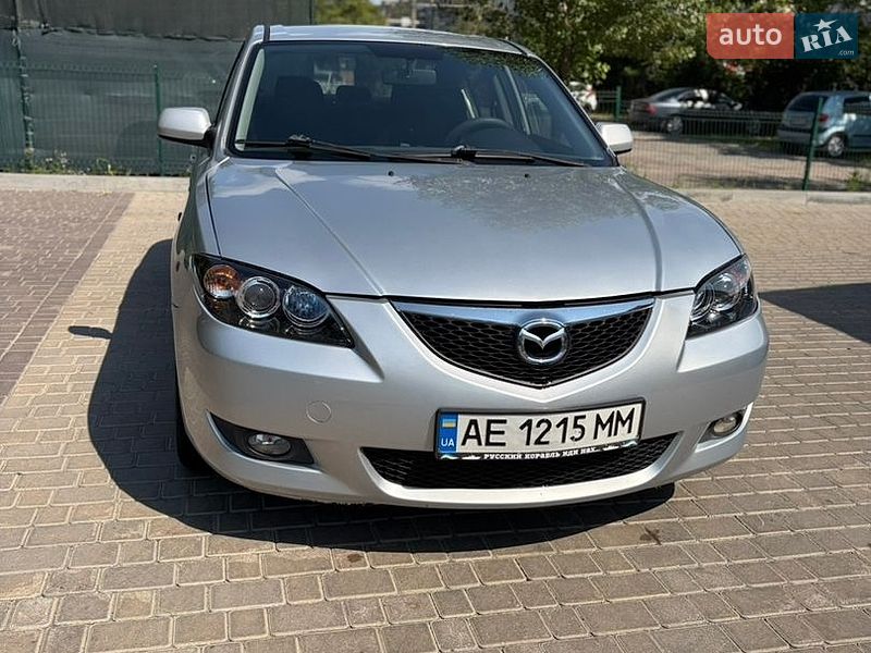 Седан Mazda 3 2004 в Днепре
