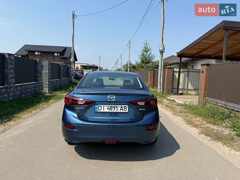 Седан Mazda 3 2017 в Києві