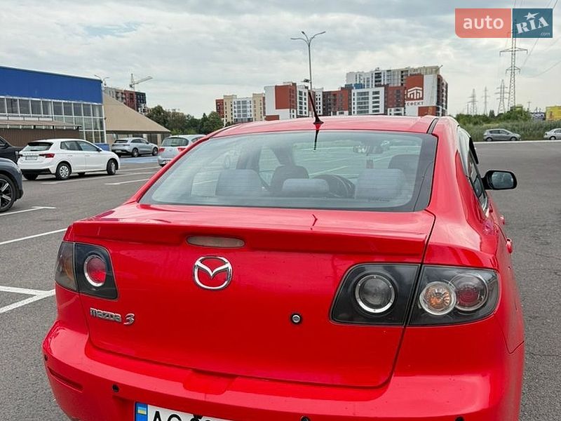 Седан Mazda 3 2006 в Луцке