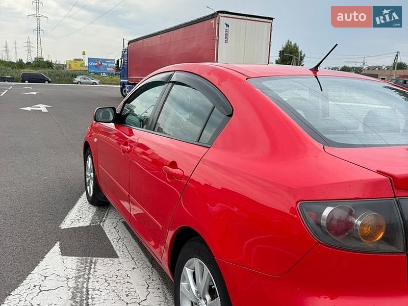 Седан Mazda 3 2006 в Луцке