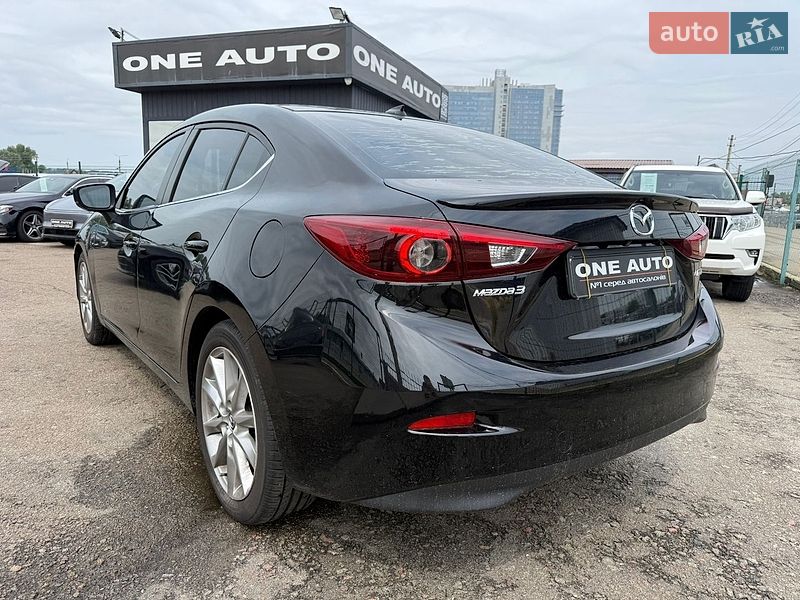 Седан Mazda 3 2016 в Києві