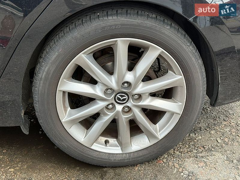 Седан Mazda 3 2016 в Києві