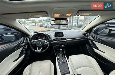 Седан Mazda 3 2016 в Києві