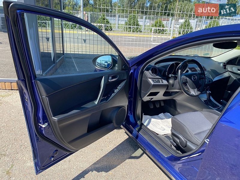 Хетчбек Mazda 3 2009 в Києві
