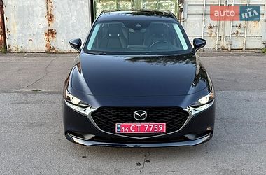 Седан Mazda 3 2019 в Черкасах