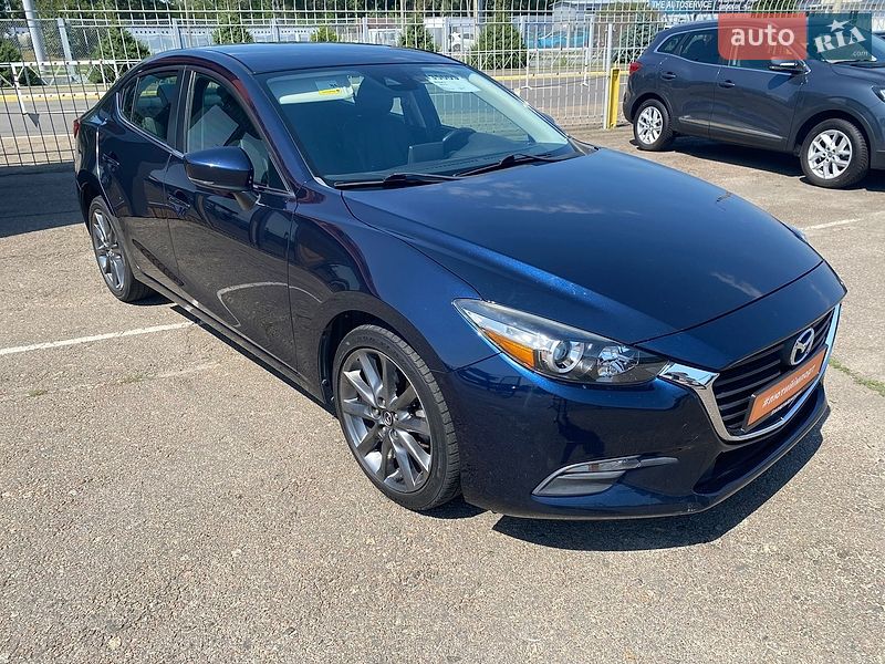 Седан Mazda 3 2018 в Києві