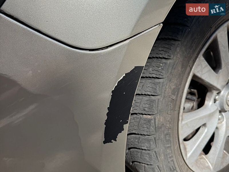 Седан Mazda 3 2006 в Ромнах