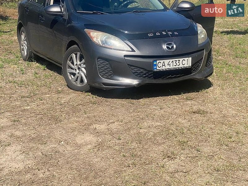 Седан Mazda 3 2012 в Черкассах