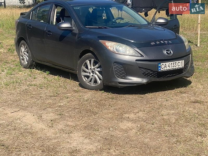 Седан Mazda 3 2012 в Черкассах