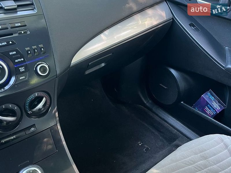 Седан Mazda 3 2012 в Черкассах