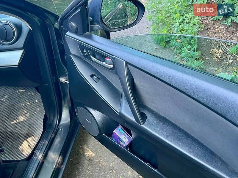 Седан Mazda 3 2012 в Черкассах
