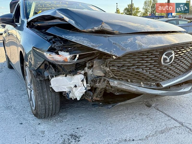 Седан Mazda 3 2022 в Киеве