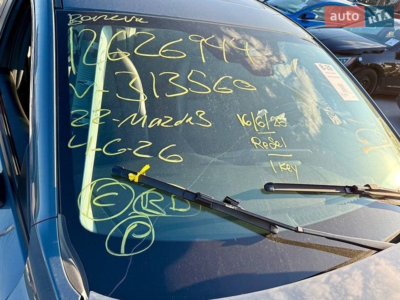 Седан Mazda 3 2022 в Киеве