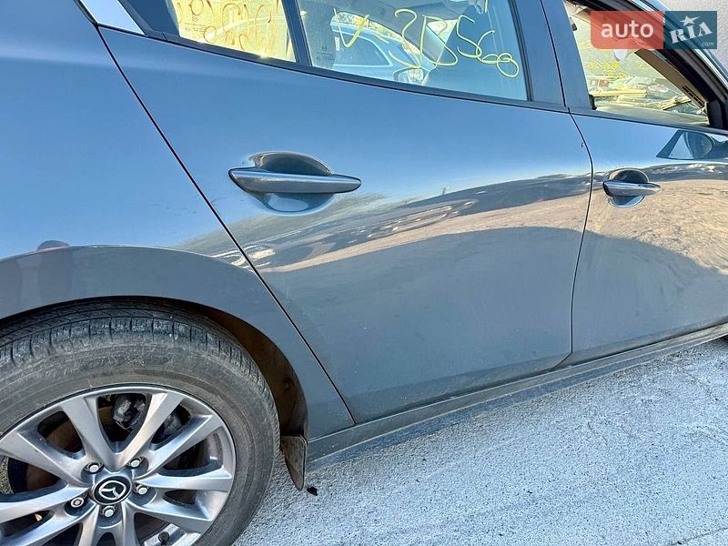 Седан Mazda 3 2022 в Киеве