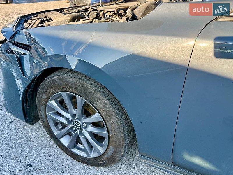 Седан Mazda 3 2022 в Киеве