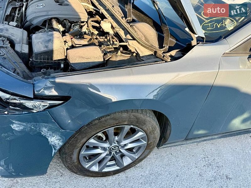 Седан Mazda 3 2022 в Киеве
