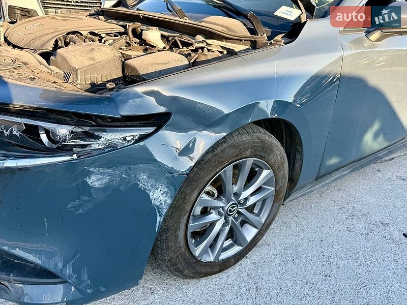 Седан Mazda 3 2022 в Киеве