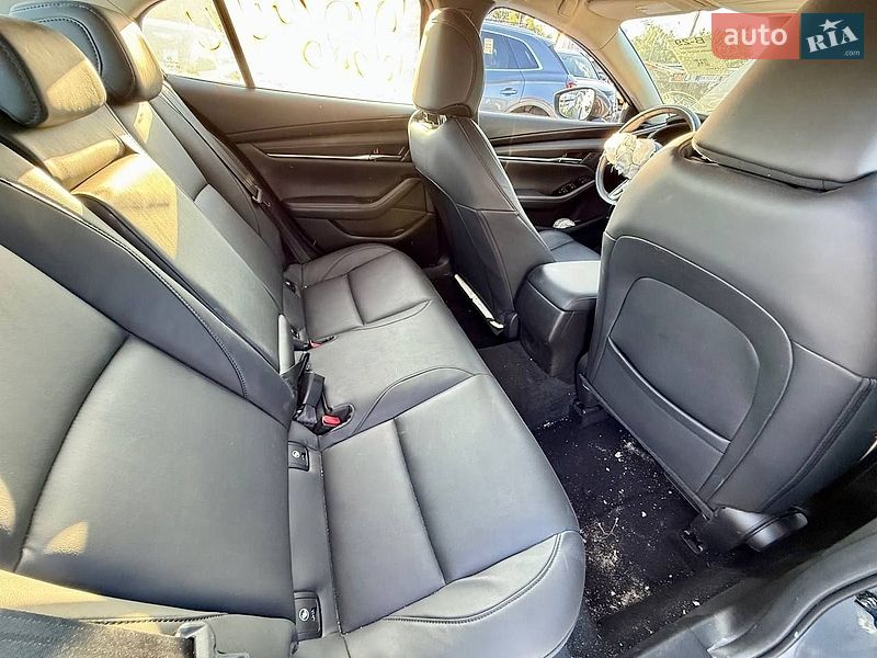 Седан Mazda 3 2022 в Киеве