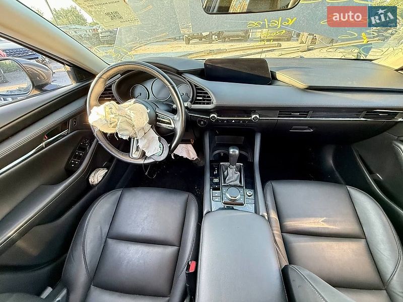 Седан Mazda 3 2022 в Киеве