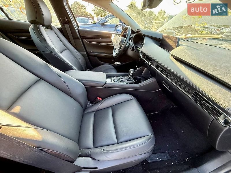 Седан Mazda 3 2022 в Киеве