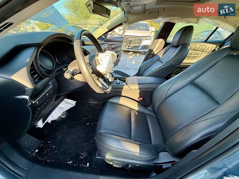 Седан Mazda 3 2022 в Киеве