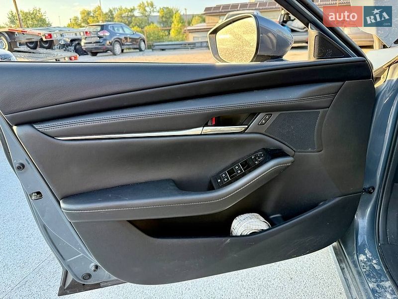 Седан Mazda 3 2022 в Киеве