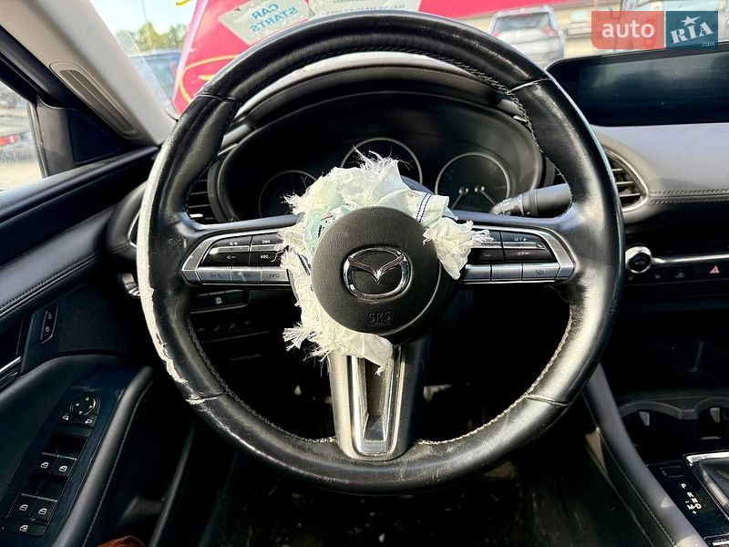 Седан Mazda 3 2021 в Киеве