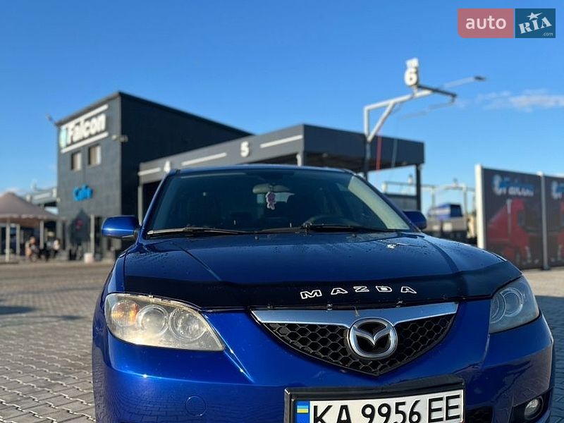 Седан Mazda 3 2007 в Вознесенске